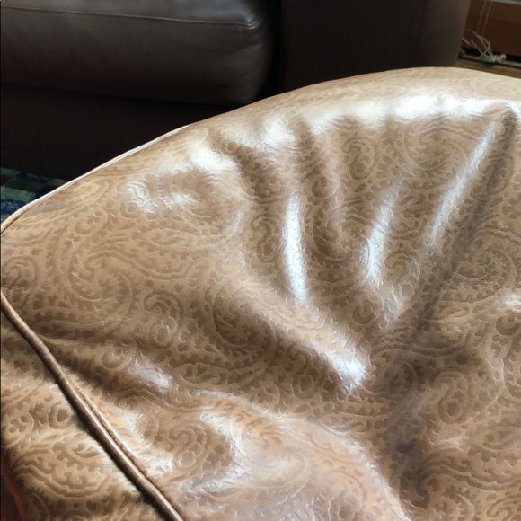 Meet your Posher, Gina - Picture 1 of 1